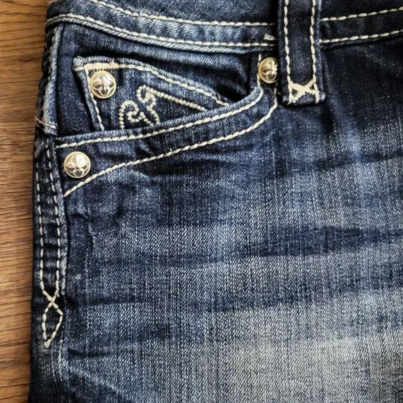Rock Revival SASHA H32 Shorts Women's Size 29 Bling Pocket Flaps Thick Stitch - Picture 4 of 15